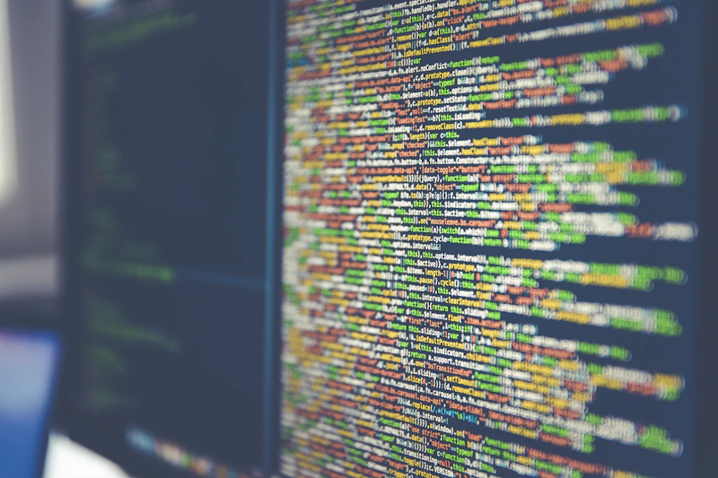 Código de controle de movimento exibido em monitor